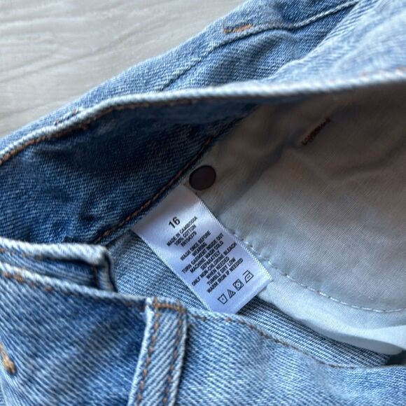 Aeropostale Mom Short Size 16 - Picture 4 of 4